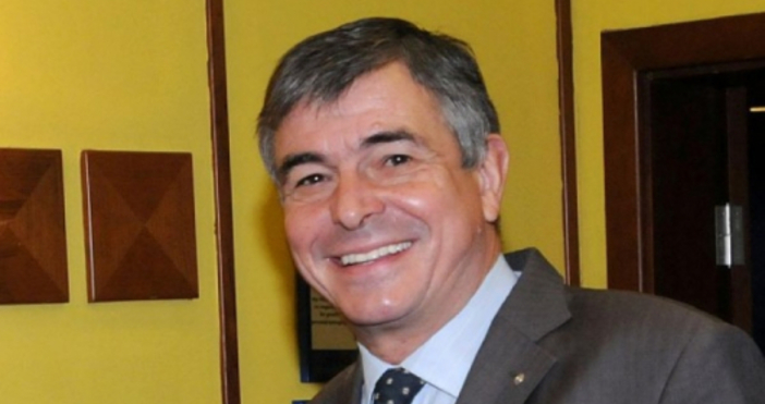 Стефан Антонов Софиянски е български политик от Съюза на демократичните сили (СДС), след 2001 г. – от Съюза на