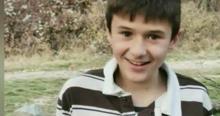 Активираха системата Амбър Алърт за изчезването на 12-годишния Александър от Перник.За