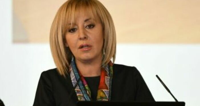 Мая Манолова иска забрана на социологическите проучвания.       