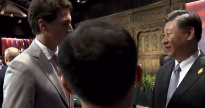 Китайският президент Си Дзинпин бе заснет да обвинява канадския премиер