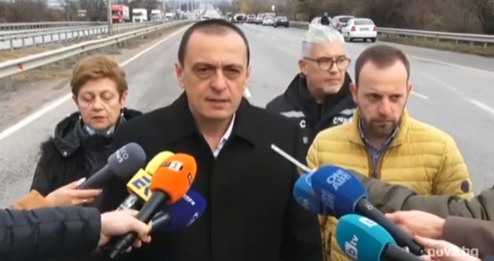 Гонката с мигрантите тази сутрин е продължила 50 километра Зад