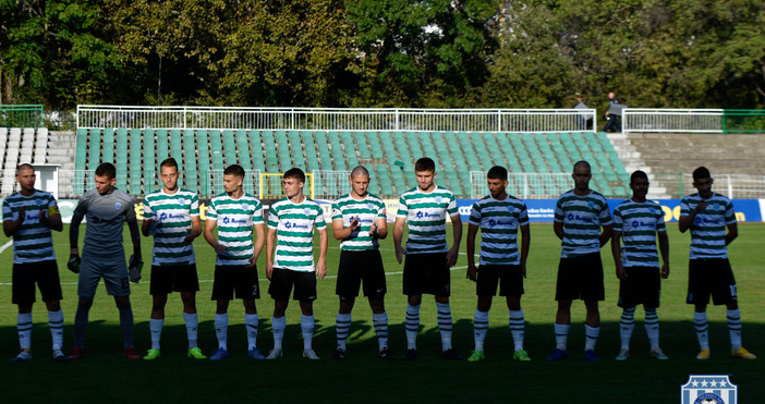 Дублиращият отбор на Черно море победи с класическото 3:0 Локомотив