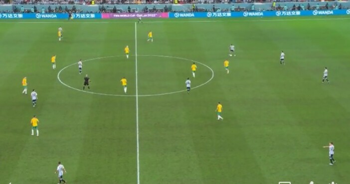 Аржентина води с 2:0 на Австралия във втори 1/8-финален двубой от