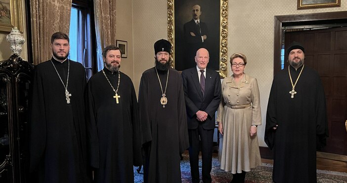 Бившият премиер Симеон Сакскобургготски се оказа домакин на руския митрополит