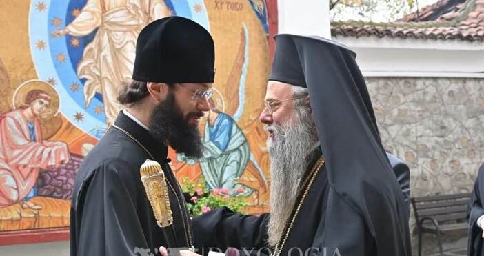 Икона на Св. Климент Охридски подари пловдивският митрополит Николай  на