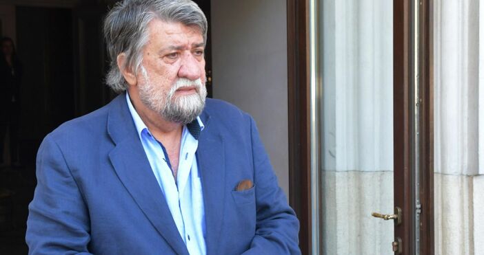 Вежди Рашидов потъна в скръб Председателят на Народното събрание Вежди Рашидов изрази