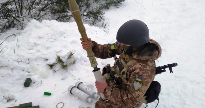 mil in uaУкраинската армия вече използва български оръжия във войната