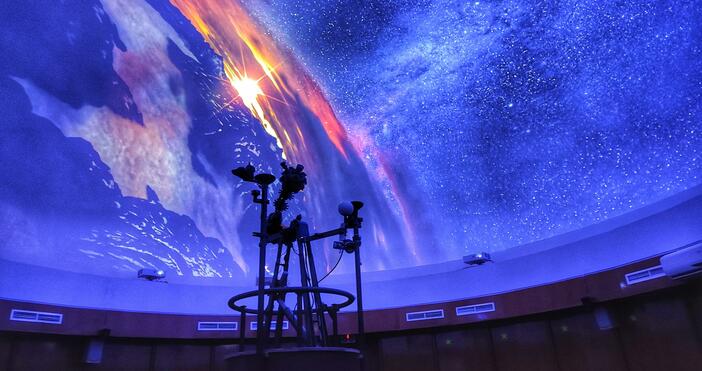 Снимки: С обновена Звездна зала е Националната астрономическата обсерватория с
