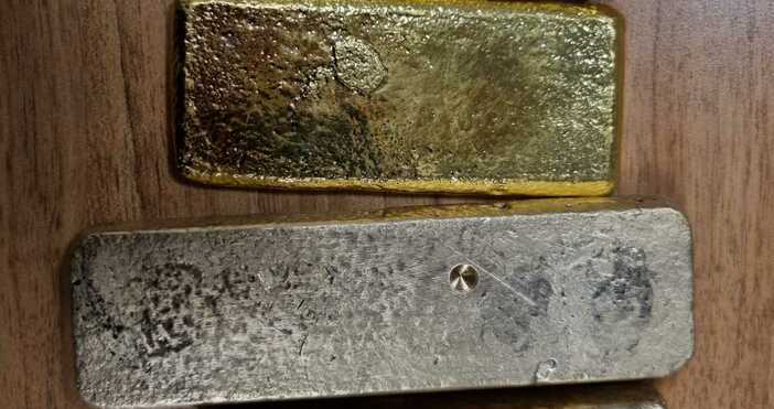 Над 2.7 кг контрабандни златни отливки са открили минтичари на