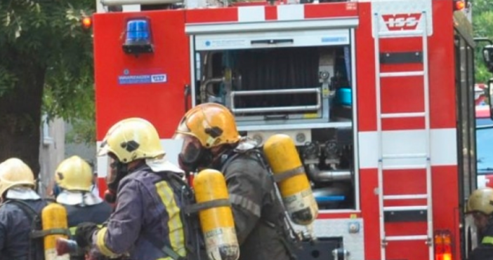 Човек пострада при пожар в село Покровник  благоевградско Огънят е тръгнал