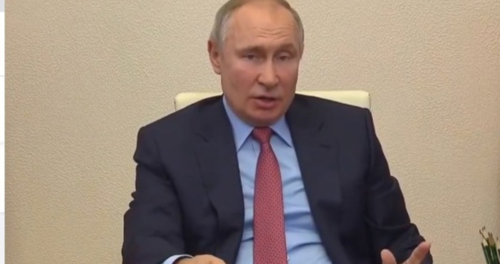 Президентският указ влиза в сила от днес.Руският президент Владимир Путин