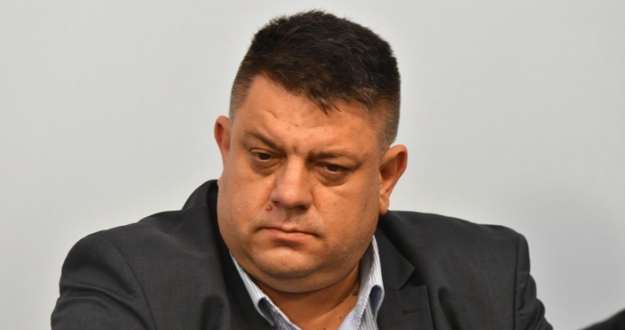 Депутатът от БСП Атанас Зафиров заяви че е все по голяма