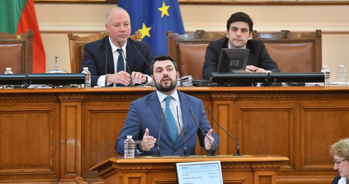 Депутатът от ГЕРБ-СДС Георг Георгиев заяви в интервю за БНТ,