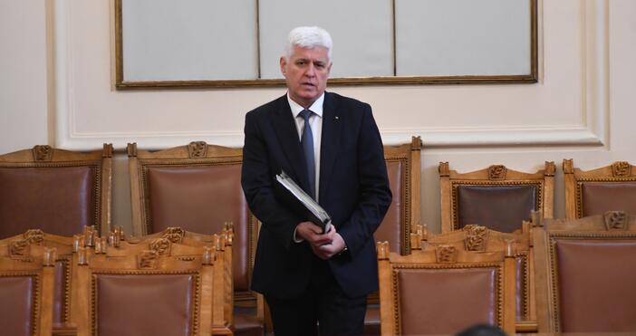 Министърът на отбраната Димитър Стоянов бе изслушан бе изслушан от