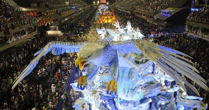 Тече подготовката за предстоящия карнавал в Рио Де Жанейро съобщи