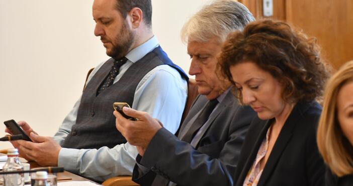 Днес в парламента Правната комисия ще разгледа на второ четене