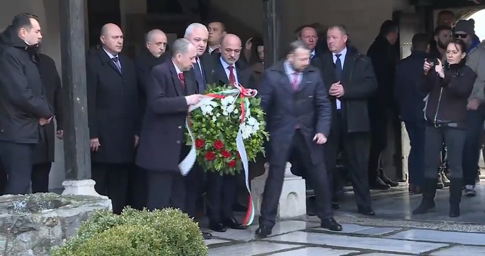 Българската делегация отдаде почит пред паметта на Гоце Делчев в