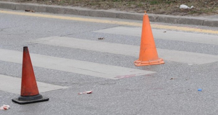 Автомобил блъсна 18-годишно момиче на пешеходна пътека в Разград. Инцидентът