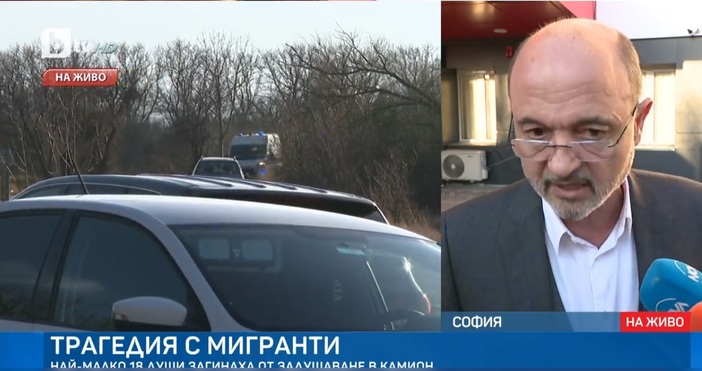 Здравният министър Асен Меджидиев току що излезе от сградата на на