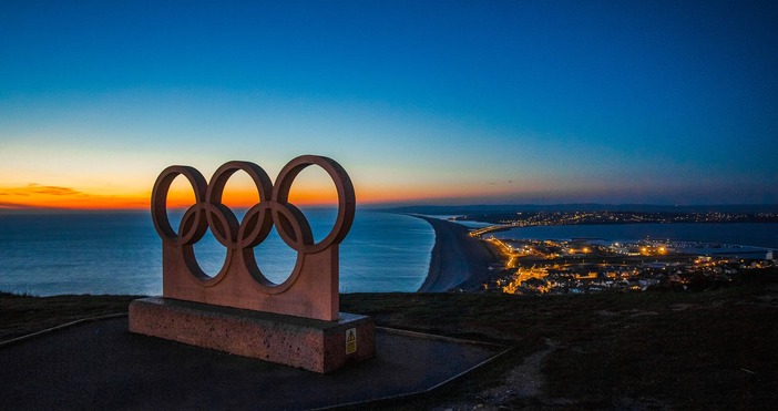 34 държанви сред които и домакинът Франция призоваха Международния олимпийски