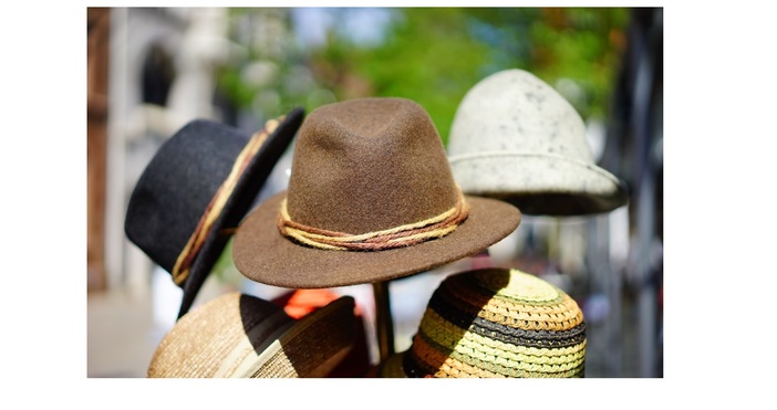 В миналото хората са носели шапки предимно по необходимост -