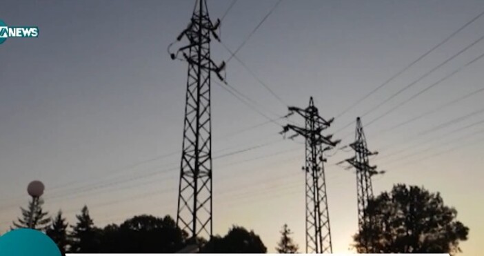 Потреблението също спадаПроизводството на електроенергия в България се е свило