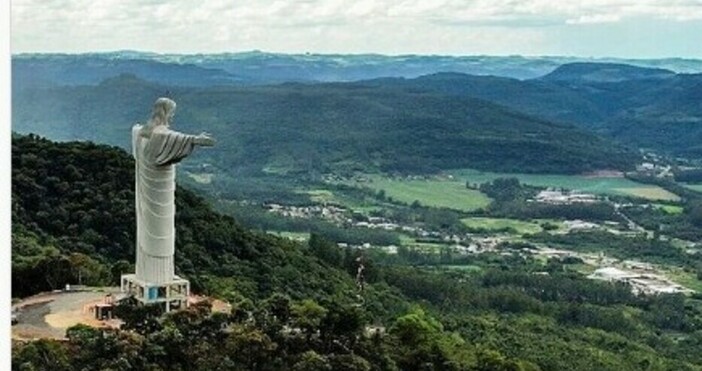 Статуята на Исус Христос на хълма в Бразилия ще грейне