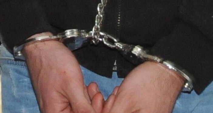 Полицаи на Четвърто РУ установили и задържали вчера 30-годишен жител