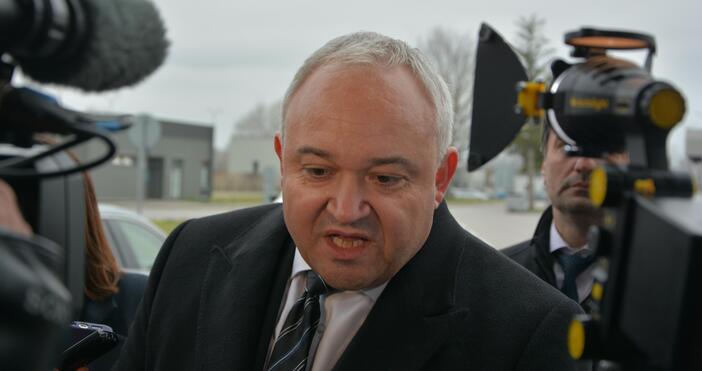 Вярвам, че машинният вот ще се проведе безпроблемно и че