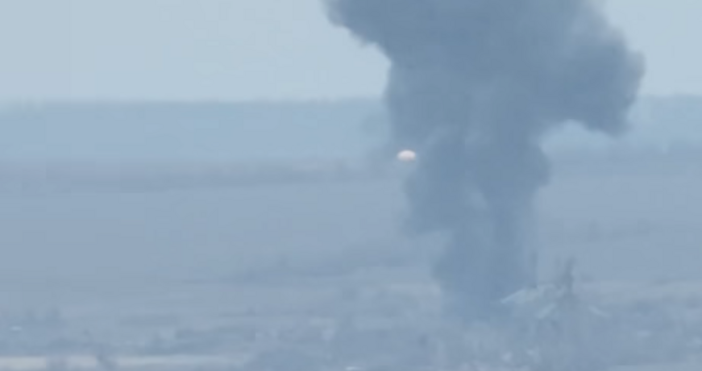 Украински воини свалиха руски боен самолет Су 24 по време на
