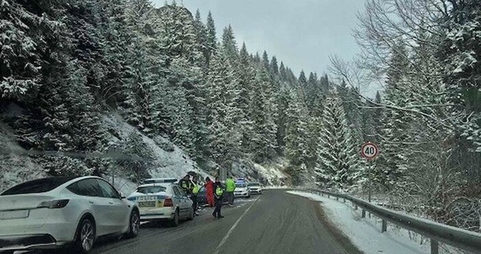 Зимата се върна с пълна сила в България и ни