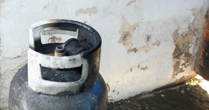 Български имаха огромен късмет при битов инцидент Газова бутилка избухна в апартамент на шуменската