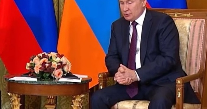Newsweek Руският президент се надява на признак на разпадане на