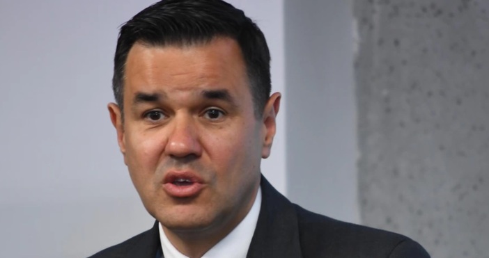 Министър Стоянов даде лоша прогноза за бюджета: 3 процента бюджетен дефицит