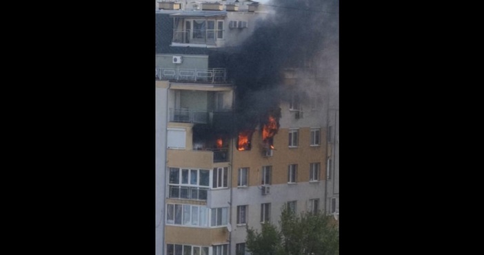 NOVA/ Кадър: Моята новинаТрагедия в блок в столицата: Огън обхвана