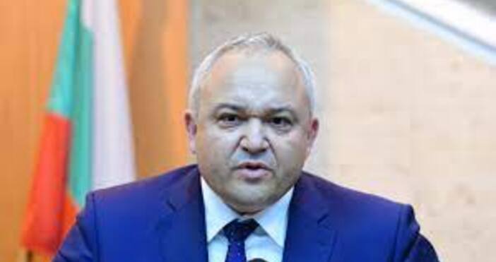 Вътрешният министър Иван Демерджиев коментира случая Семерджиев и заяви, че пробите