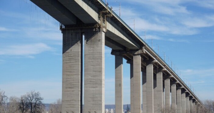 Аспарухов мост е годен за експлоатация но ремонтът му е