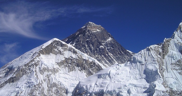 Шерпски водач изкачва Еверест за 26 ти път  Пасанг Дава Шерпа известен