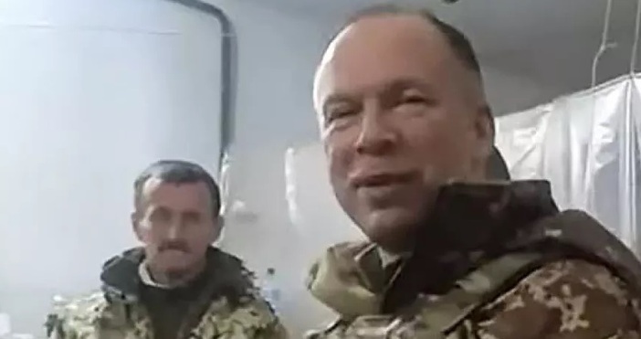 Командващият Сухопътните войски на Украйна генерал Александър Сирски посети Бахмут,