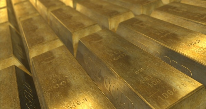 Златото повишава цената си доларът намалява Цeнaтa нa злaтoтo в пeтъĸ