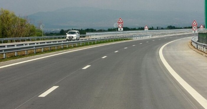 Въвеждат се временни промени в движението по автомагистрала Тракия съобщиха
