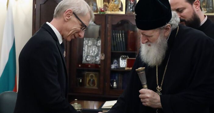 Негово светейшество българският патриарх Неофит благослови новия министър-председател академик Николай