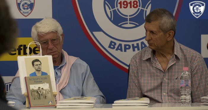 Журналистът и писател Борислав Костов представи книгата си Аспарухов Гунди