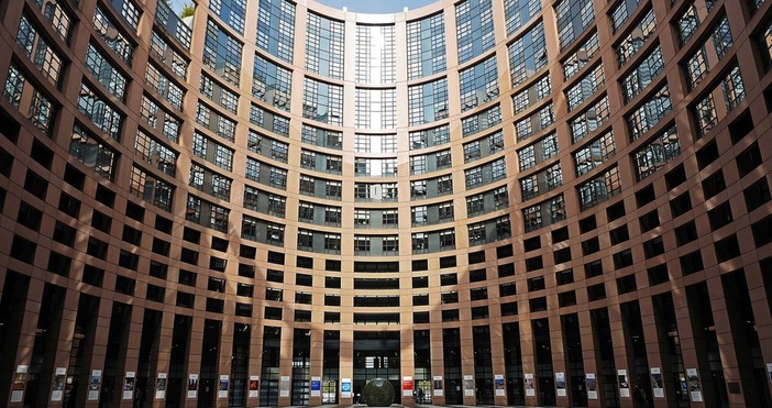 Евродепутати от Комисията по петициите призовават приемането на България и Румъния