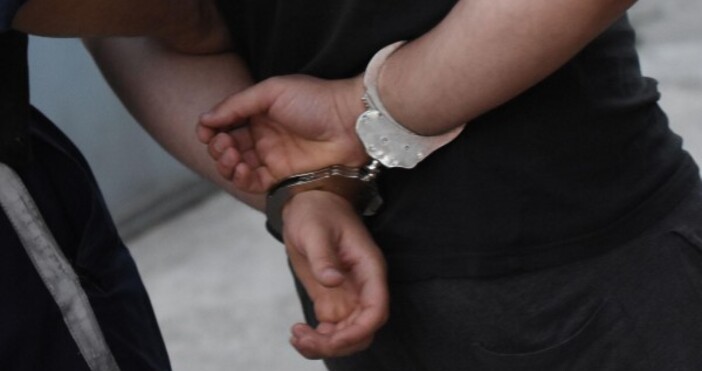 Арест на 32 годишен варненец криминално проявен и осъждан е осъществен вчера