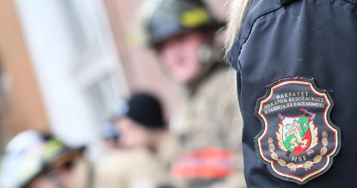 Наши огнеборци вече са в Гърция Първата група от български пожарникари
