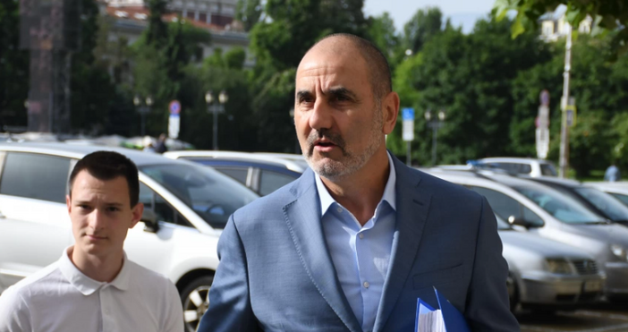 Популярен политик изрази лично мнение за българското правителство Сегашното правителство е