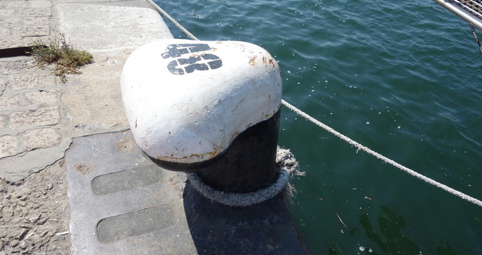 Двама моряци са загинали на борда на кораб във Варна