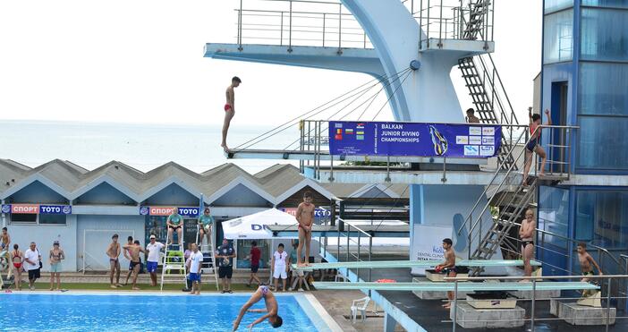 Снимки: булфотоСилен турнир по скокове във вода се провежда във