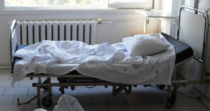 Половината болнични легла   с които разполагаме са излишни тъй